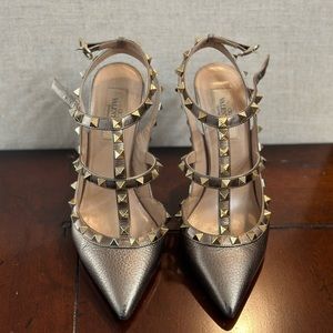Valentino Rockstud Metallic Ankle Strap Pumps 100 MM